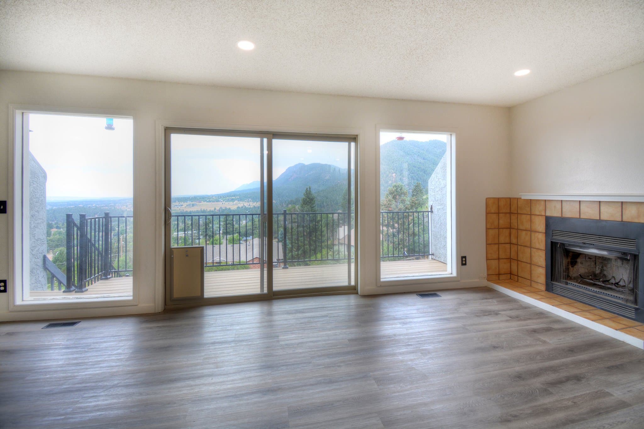 Palmer Lake Townhome: 307 Brooke Street