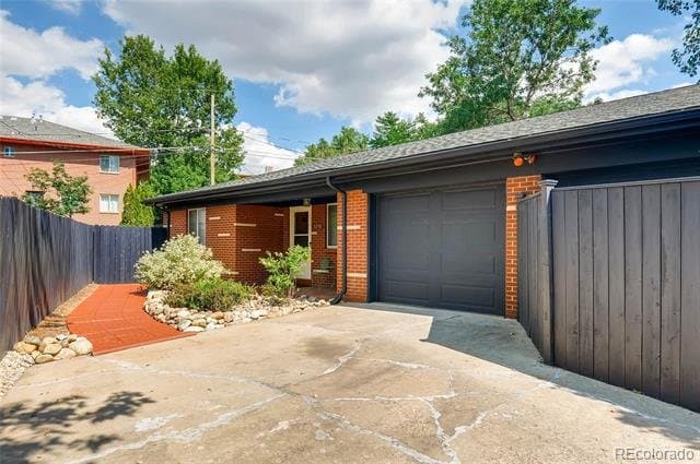 Denver House: 5250 Meade St