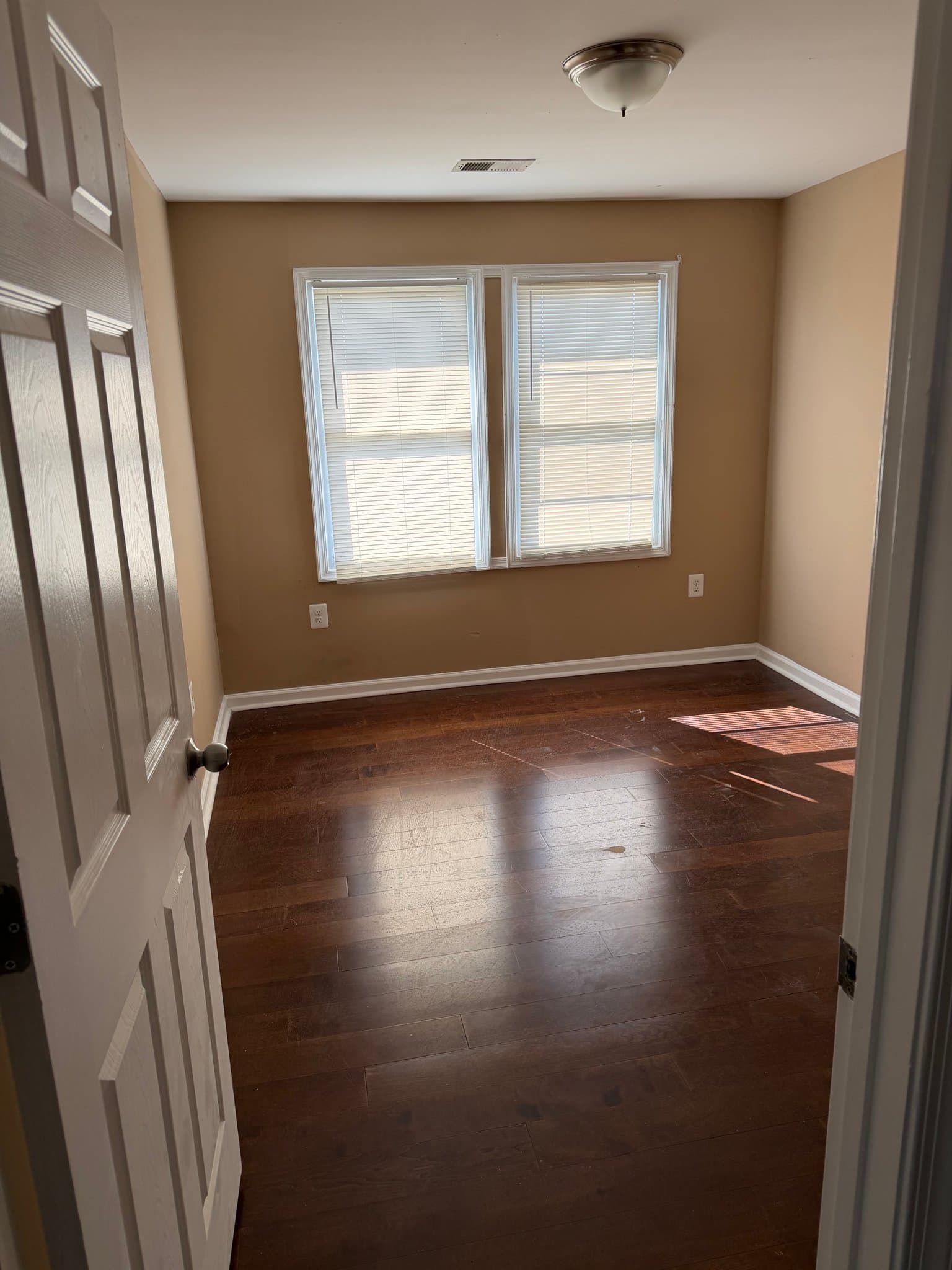 Baltimore Single Room: 4217 Moravia Road Baltimore, MD 21206