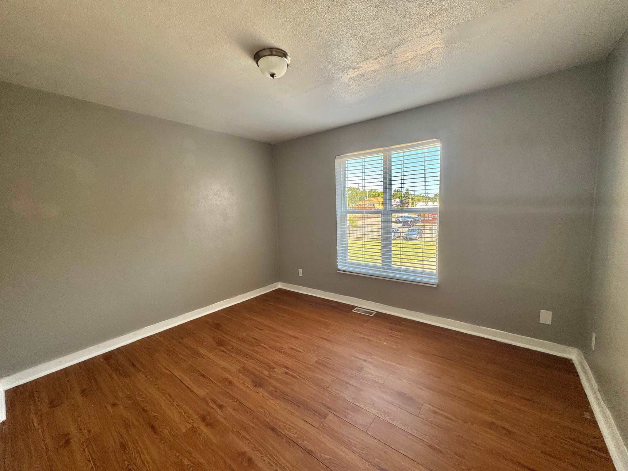 Oklahoma City Apartment: 2030 NW 25th St