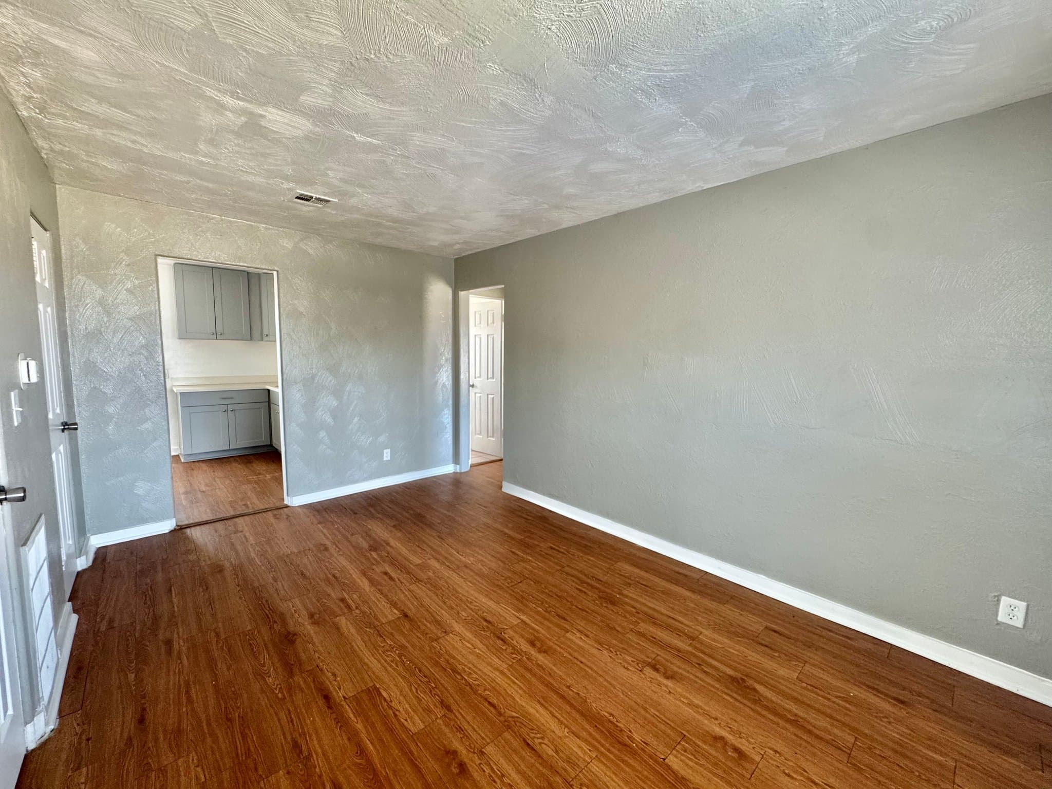 Oklahoma City Apartment: 2030 NW 25th St