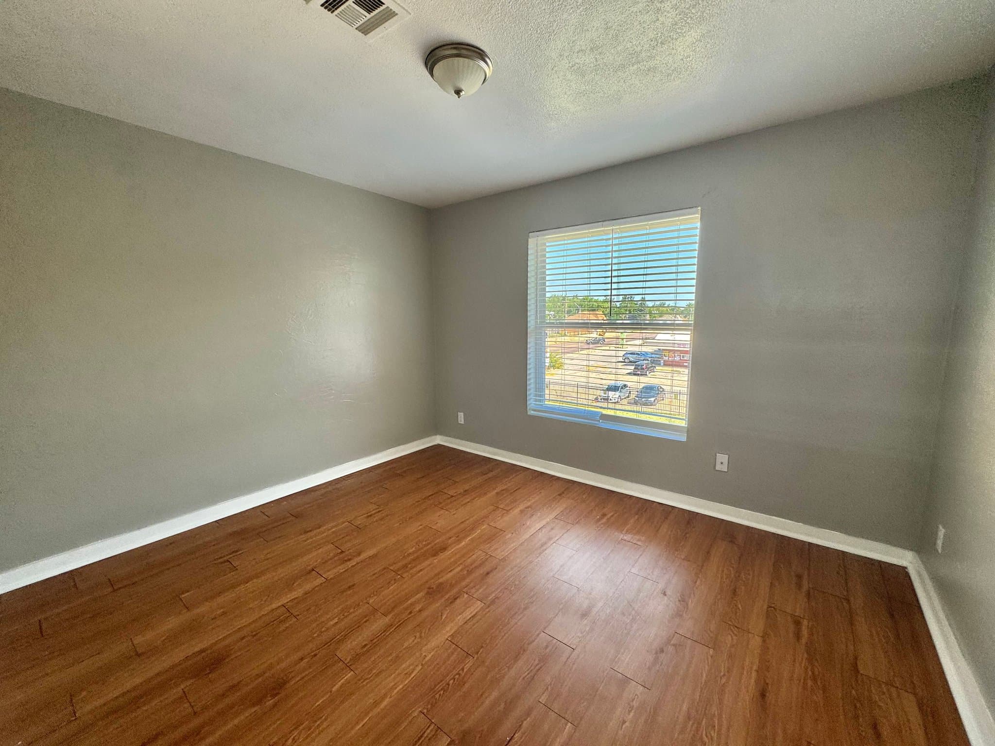 Oklahoma City Apartment: 2030 NW 25th St