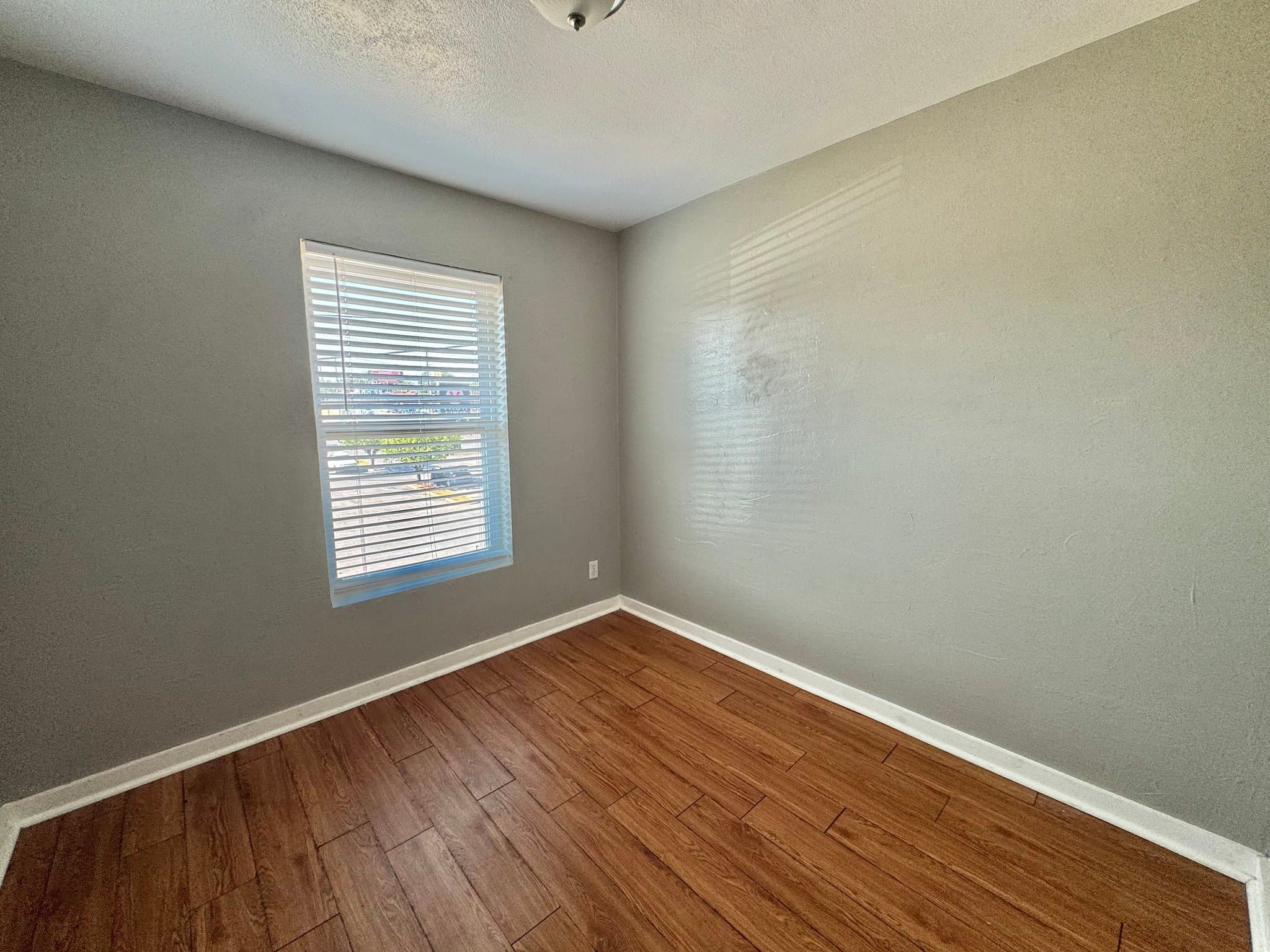 Oklahoma City Apartment: 2030 NW 25th St
