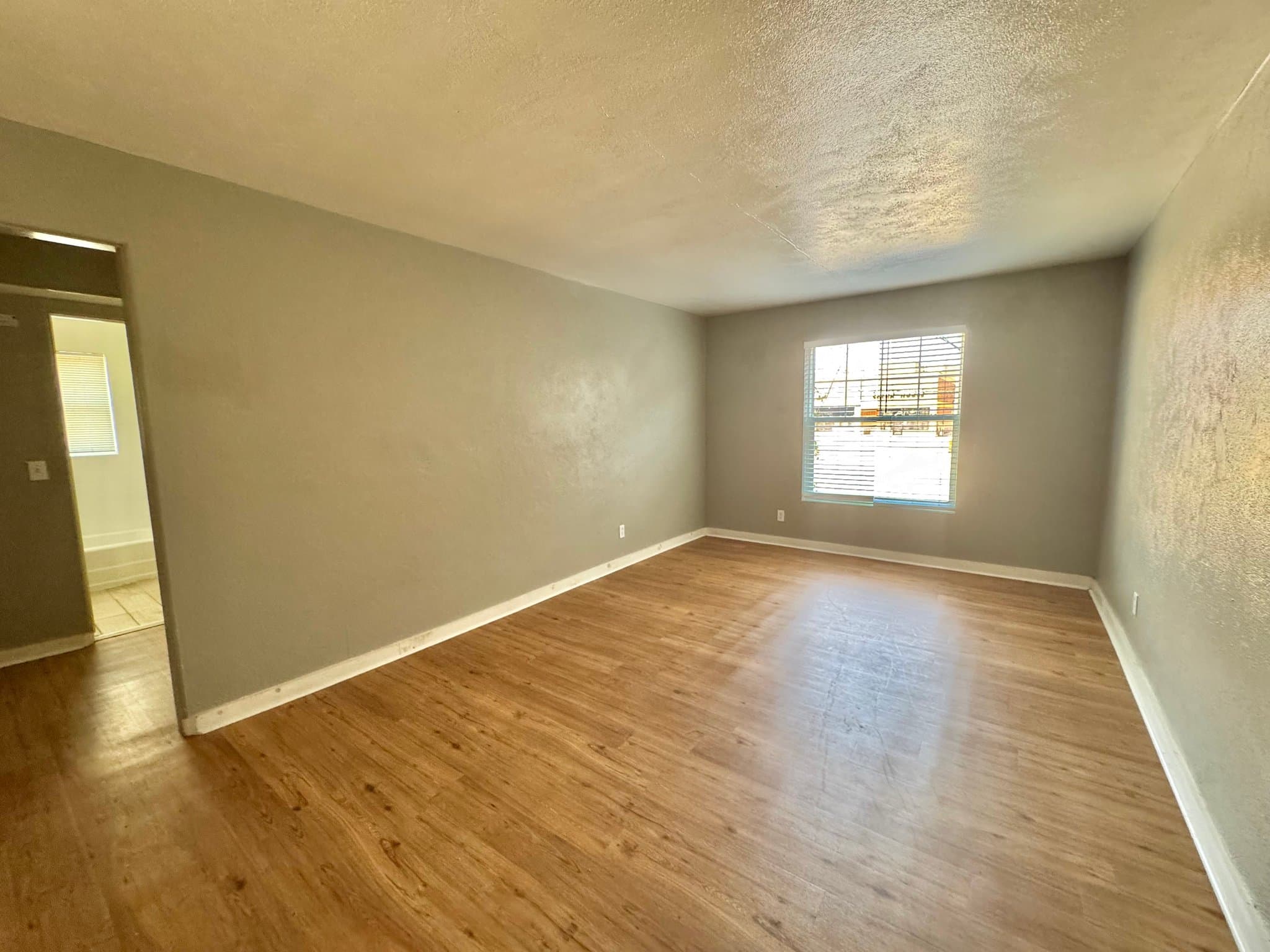Oklahoma City Apartment: 2030 NW 25th St