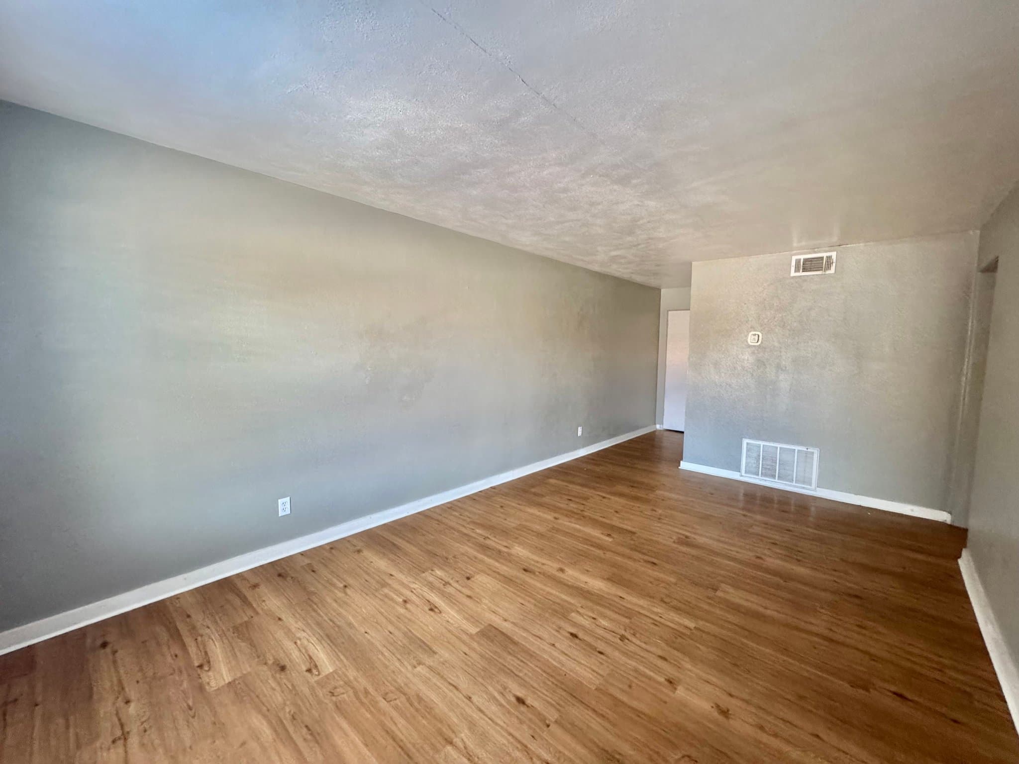 Oklahoma City Apartment: 2030 NW 25th St