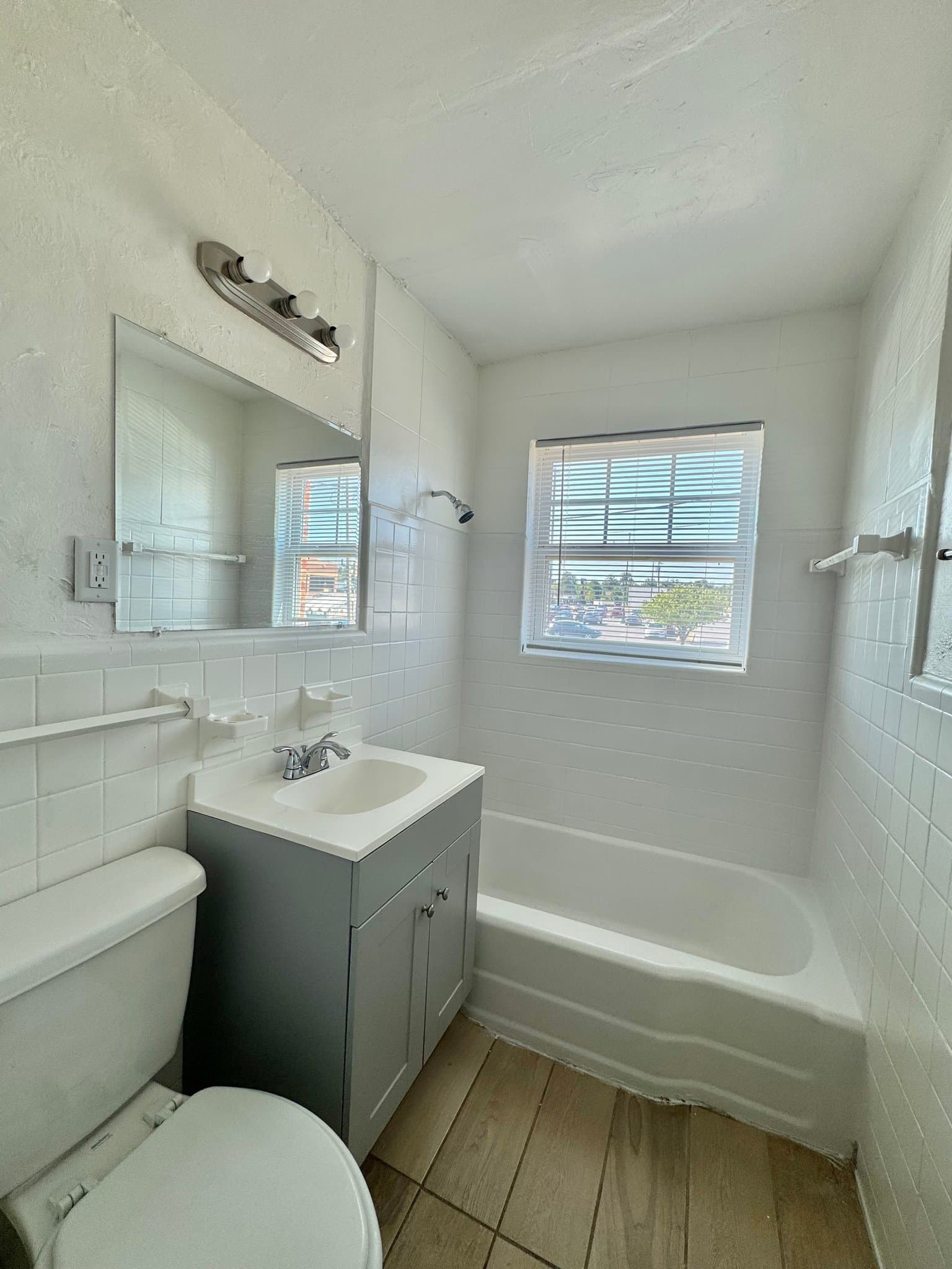Oklahoma City Apartment: 2030 NW 25th St