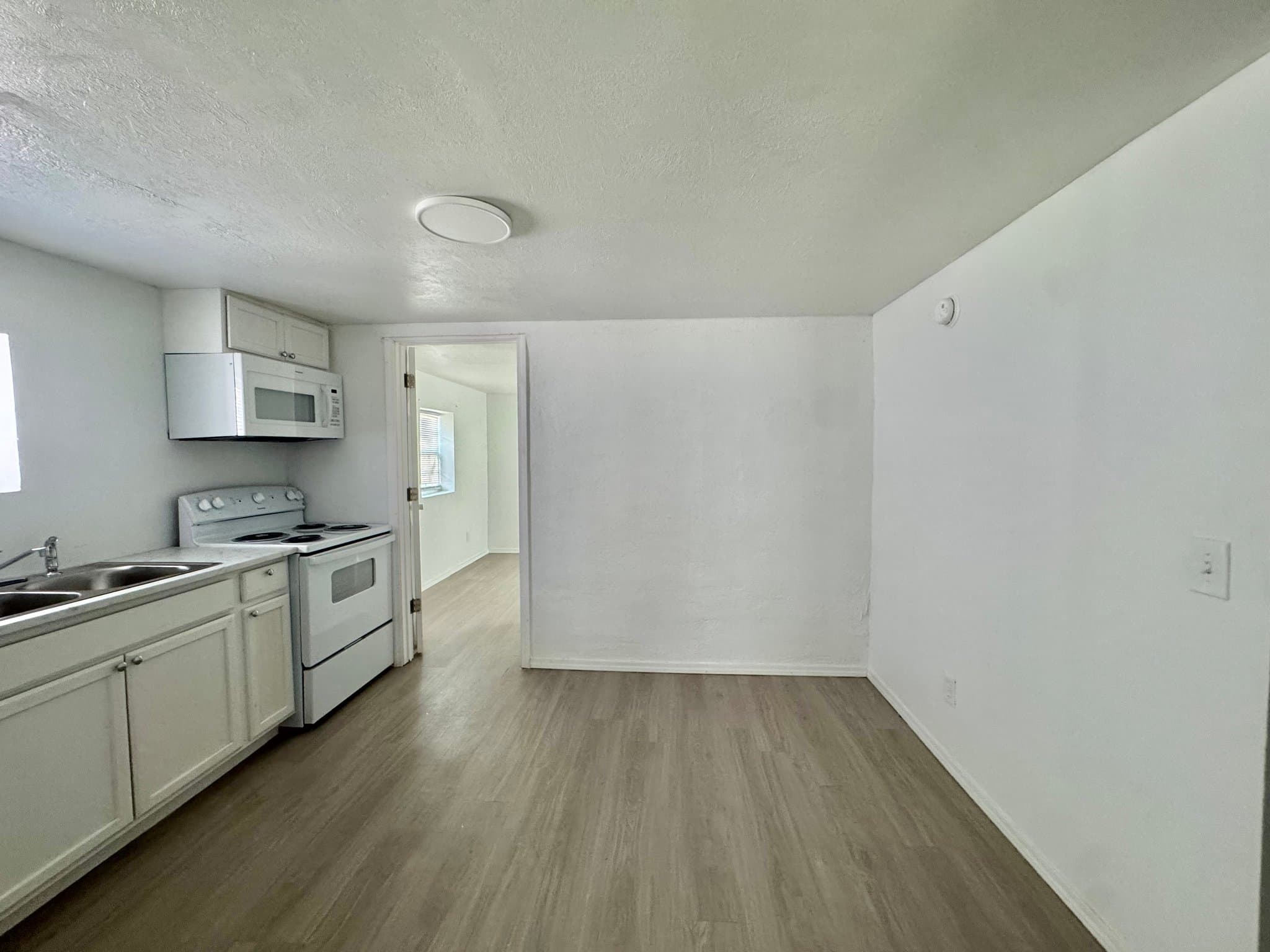 Oklahoma City House: 529 SE 15th St