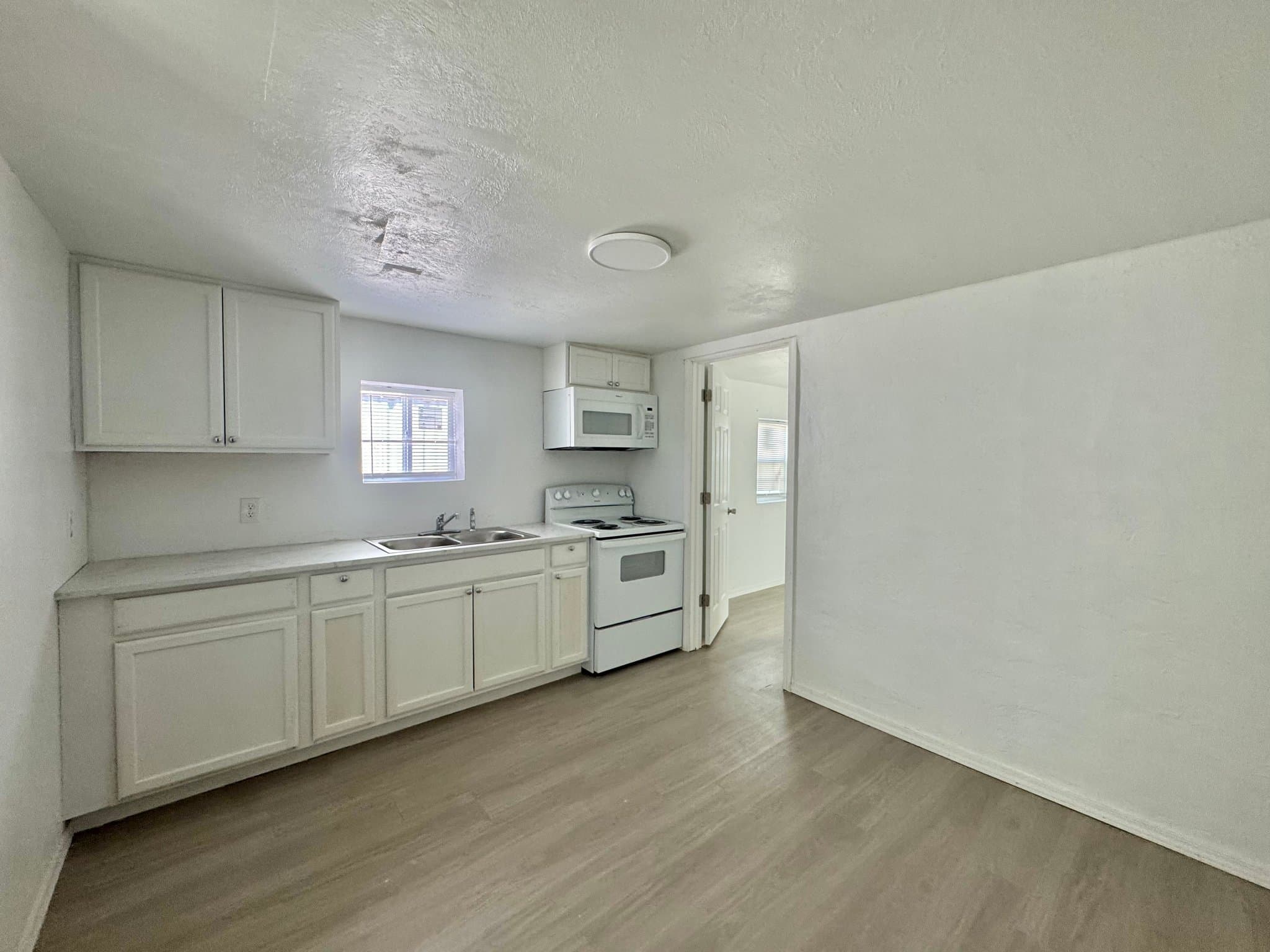 Oklahoma City House: 529 SE 15th St