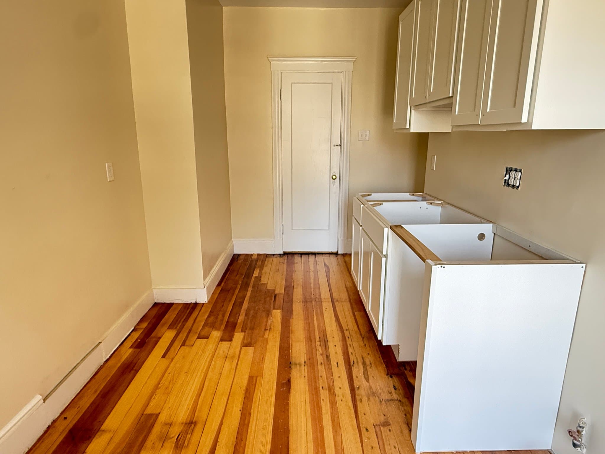 Boston Apartment: 84 Sutherland Rd.
