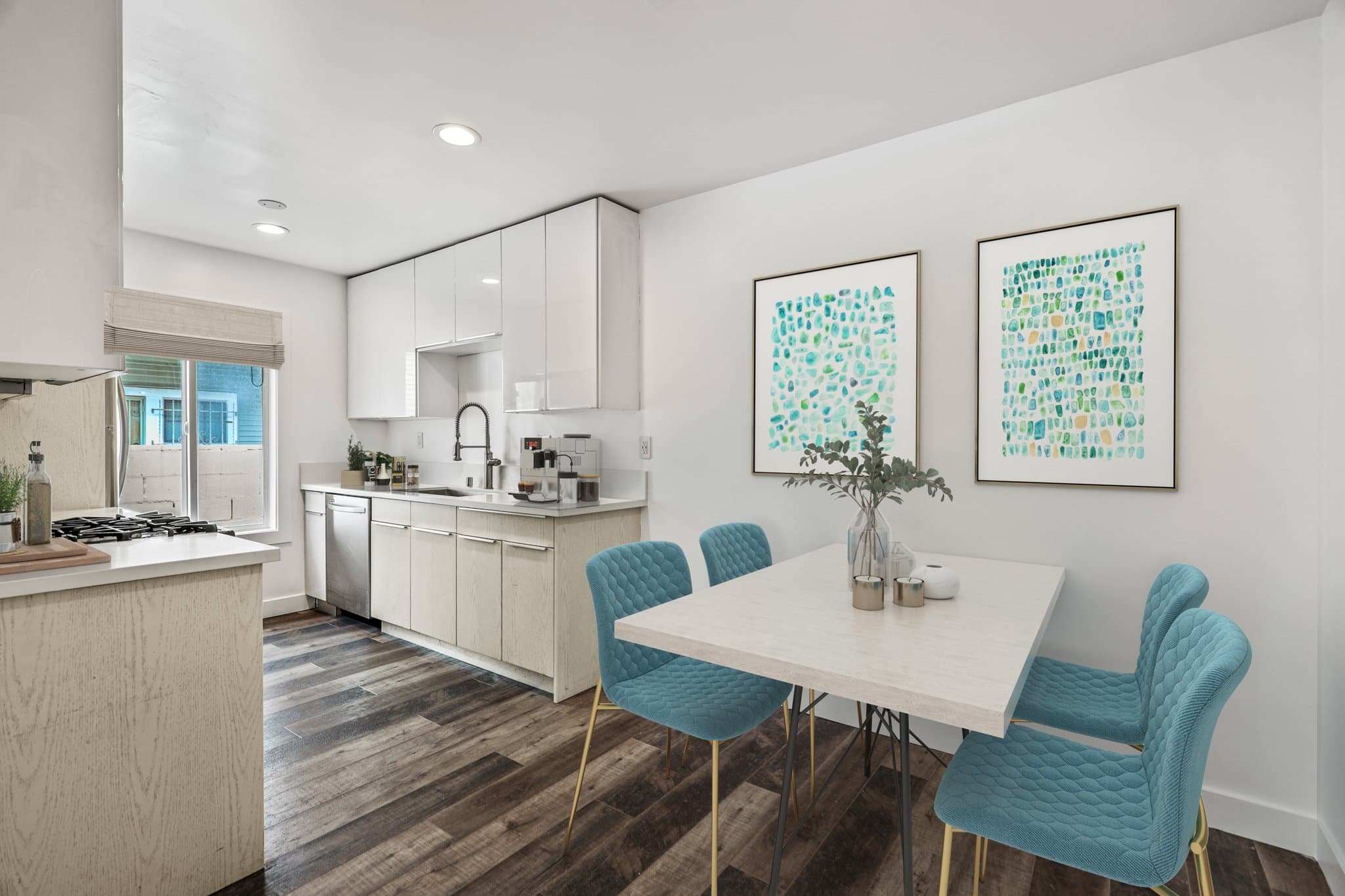 Los Angeles Apartment: 2730 Raymond Avenue