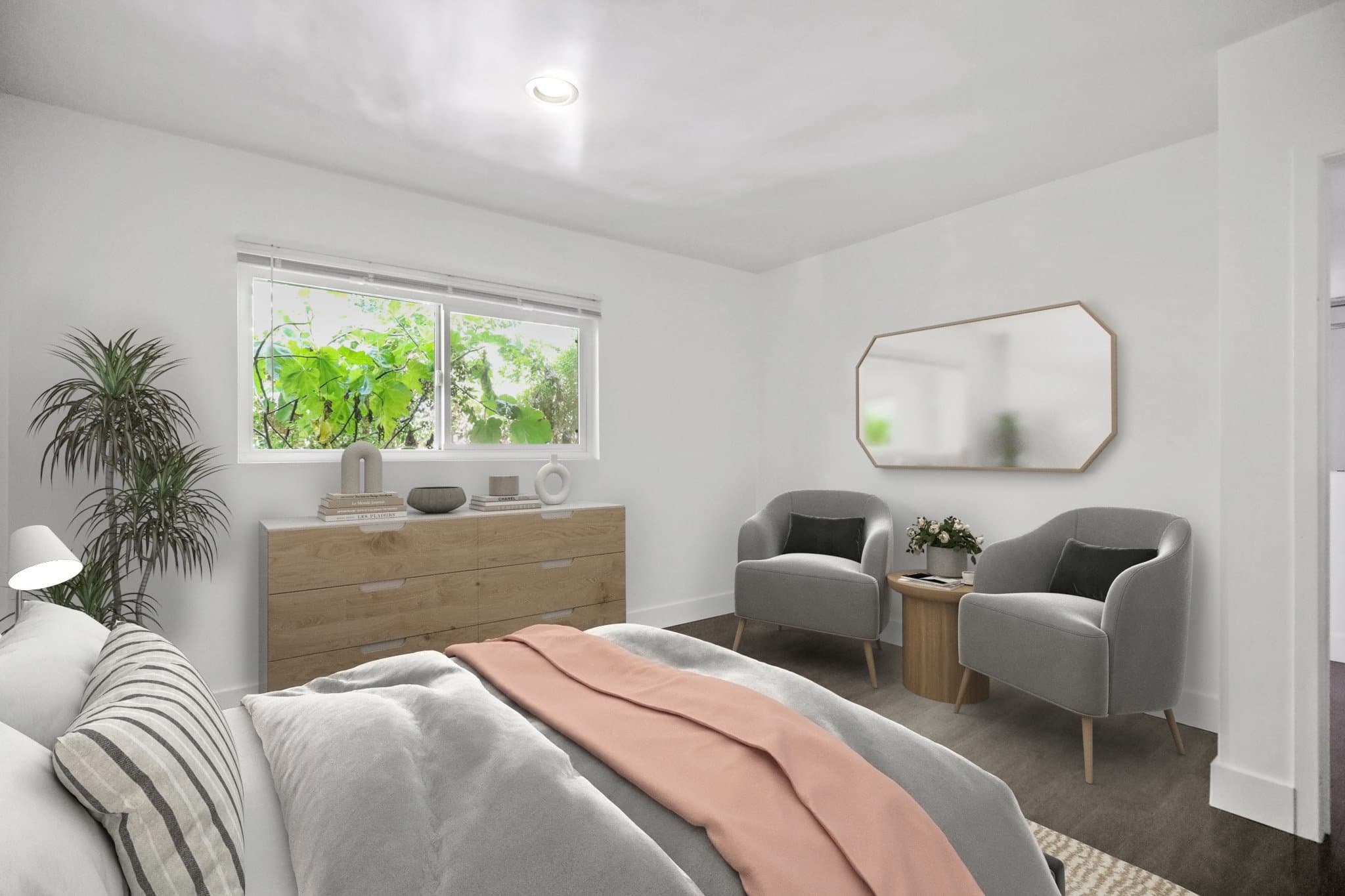 Los Angeles Apartment: 1321 W 36th Pl