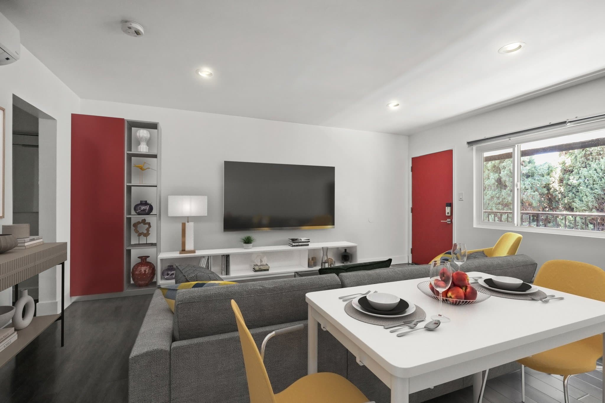Los Angeles Apartment: 1321 W 36th Pl