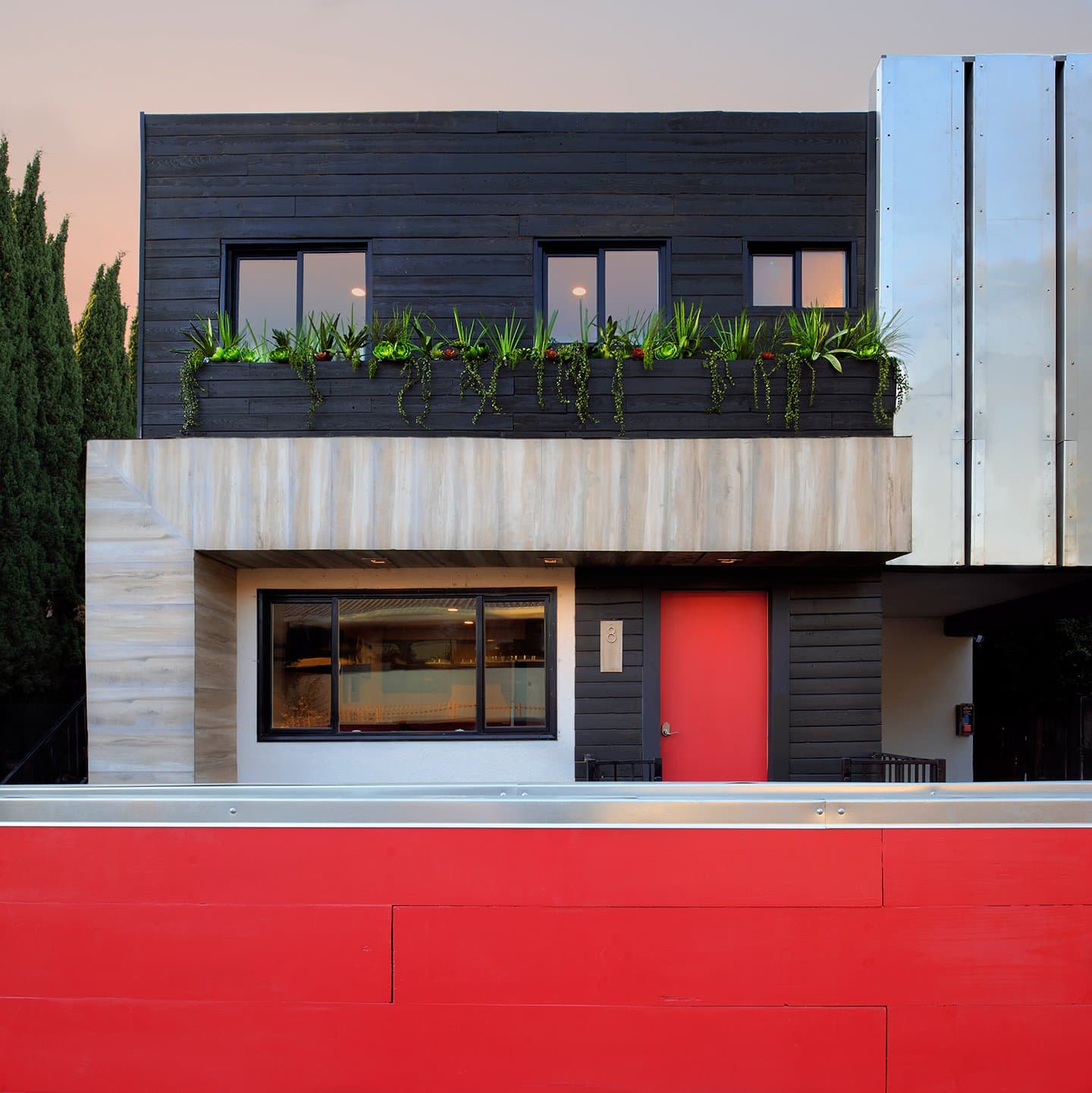 Los Angeles Apartment: 1321 W 36th Pl