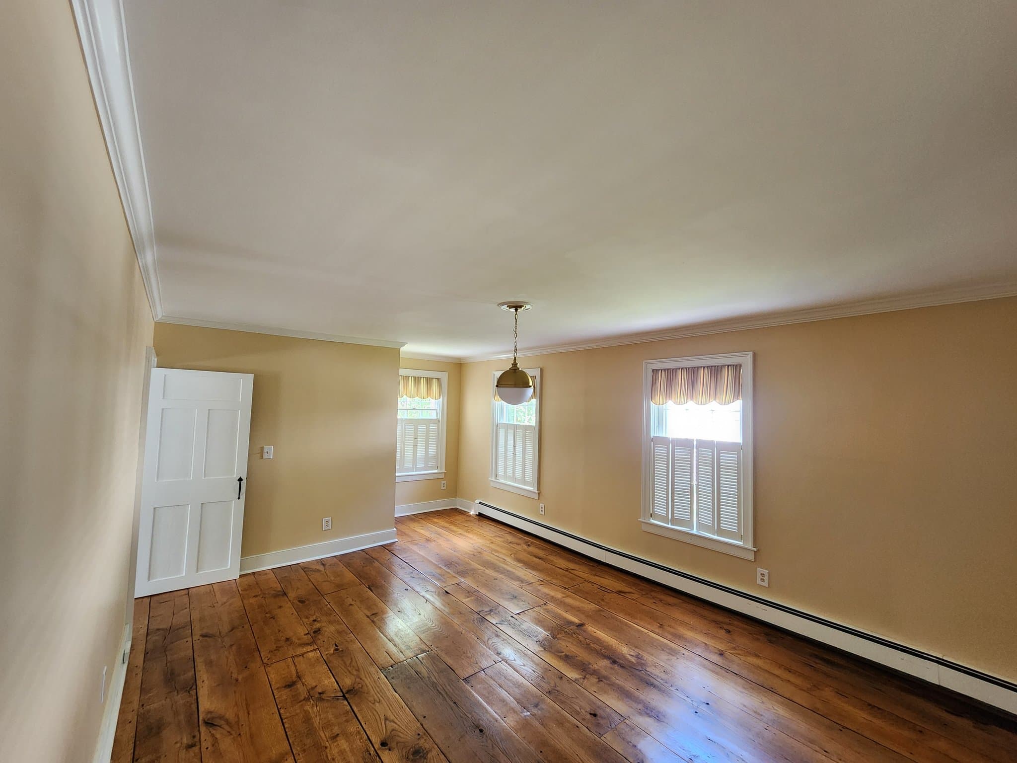 Stonighton House: 1444 Pequot Trail