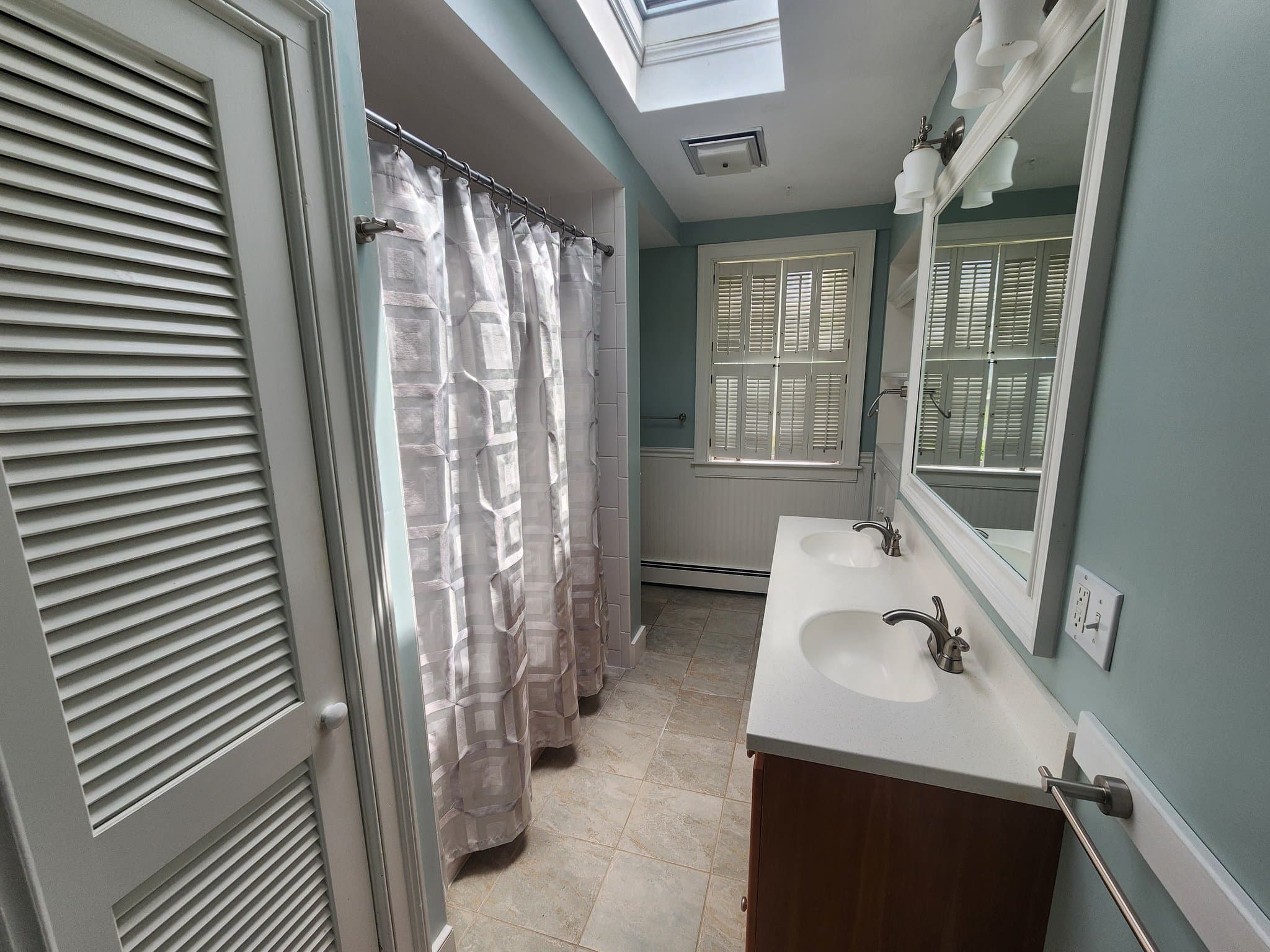 Stonighton House: 1444 Pequot Trail