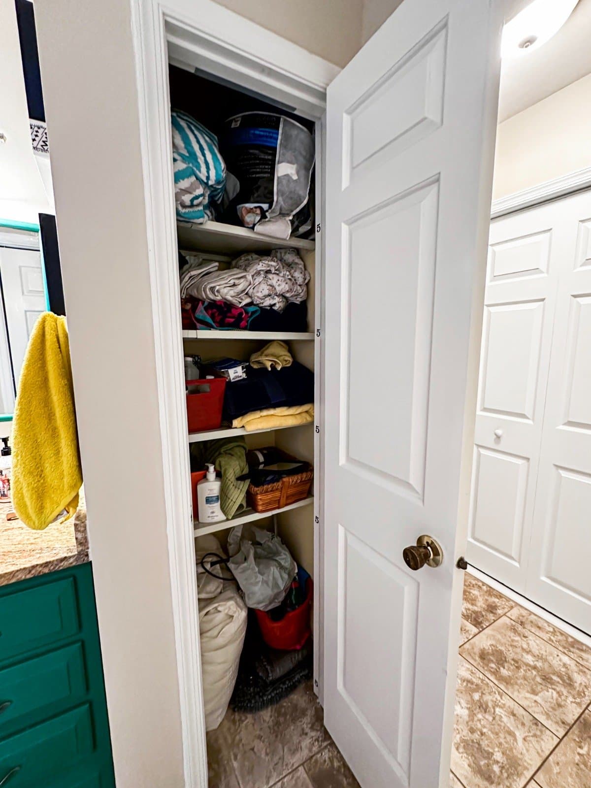 Highland Single Room: 6636 Isle of Skye Dr, Highland MD 20777