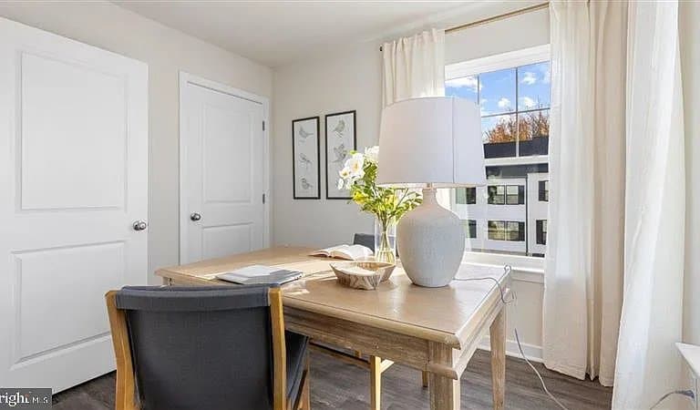 carlisle Townhome: 53 northside ct