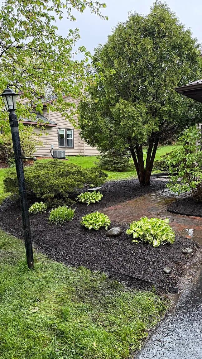 Slingerlands Townhome: 12 Oxford Rd