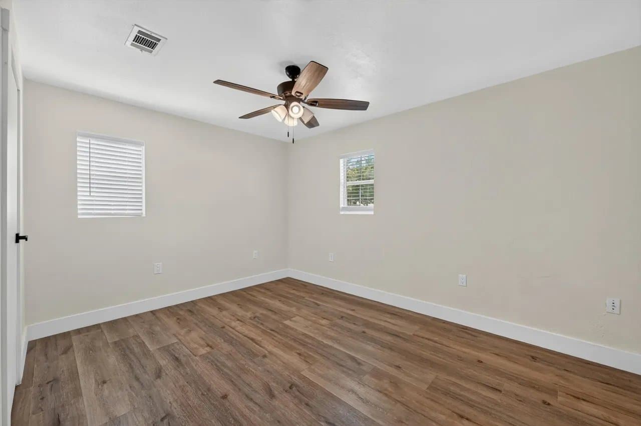 Euless House: 1022 Denton Drive