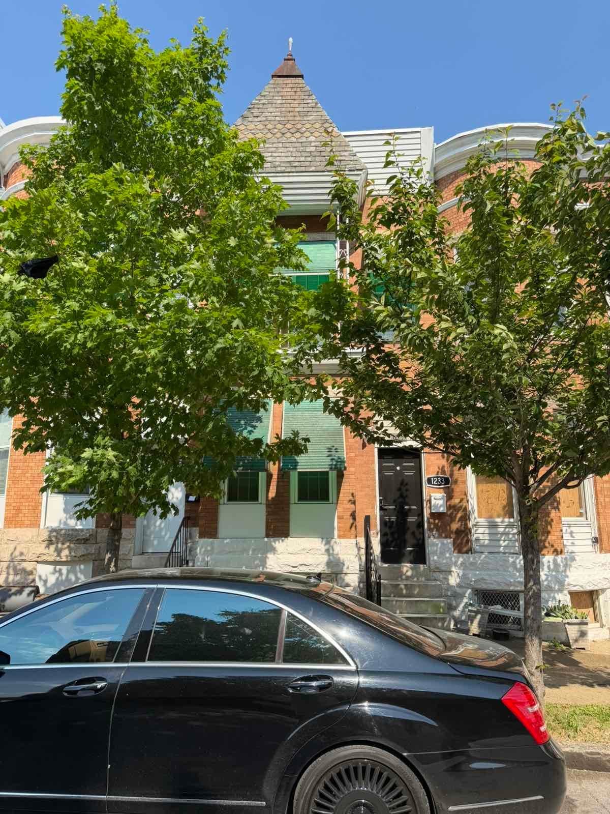 Baltimore Single Room: 1233 N Luzerne