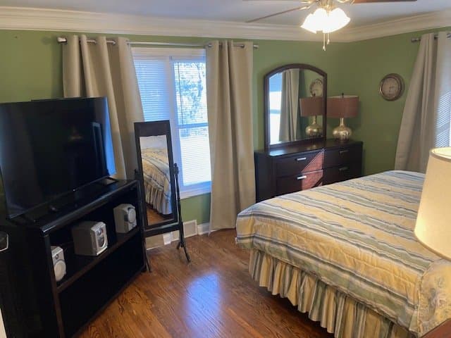 Louisville House: 218 Kratz Lane