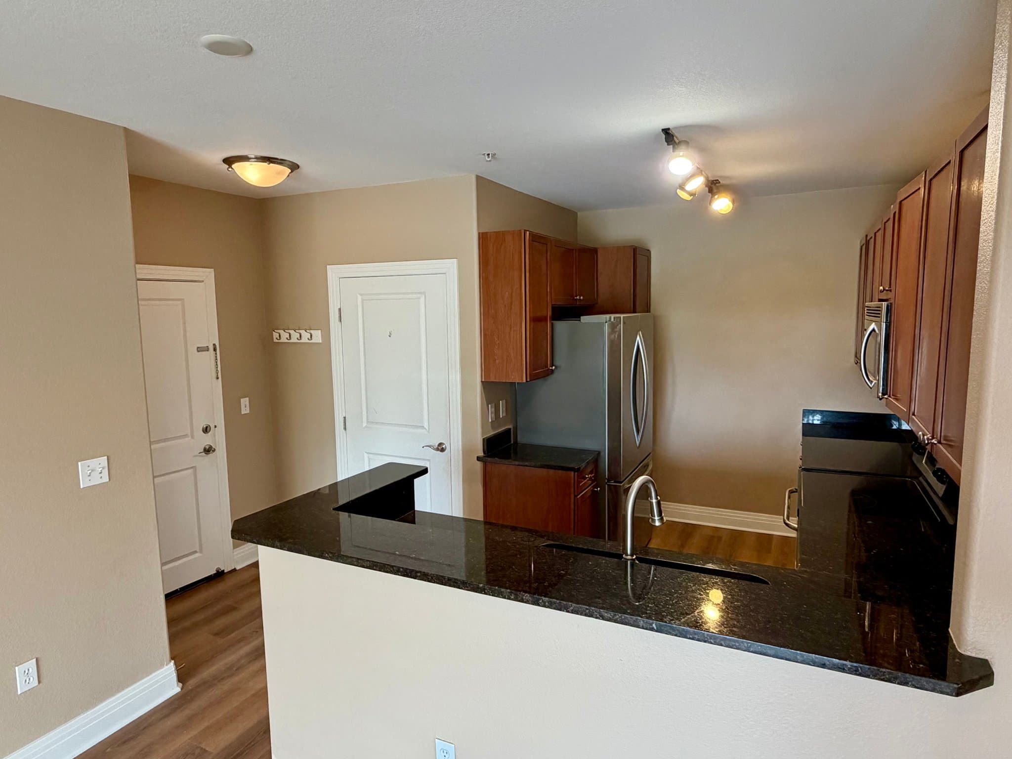 Englewood Condo: 9039 E Panorama Cir