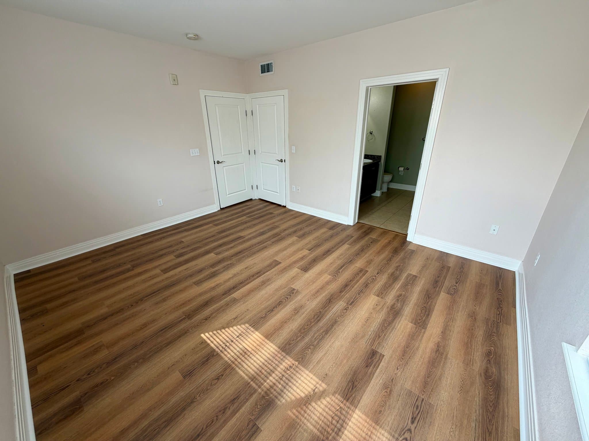 Englewood Condo: 9039 E Panorama Cir