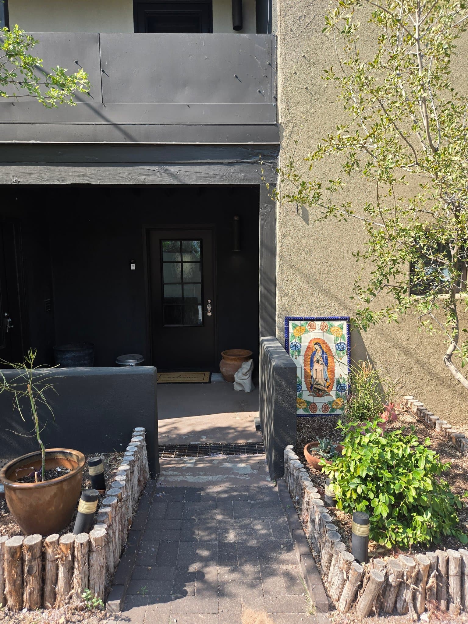 Santa Fe Apartment: 335 Otero St