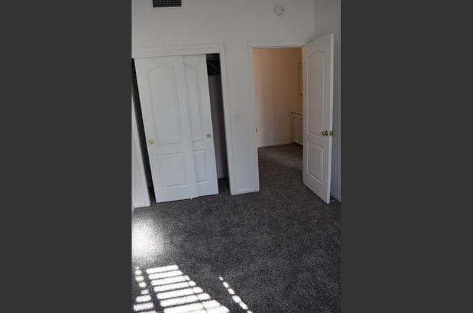 Fresno House: 1408 E Salem Ave