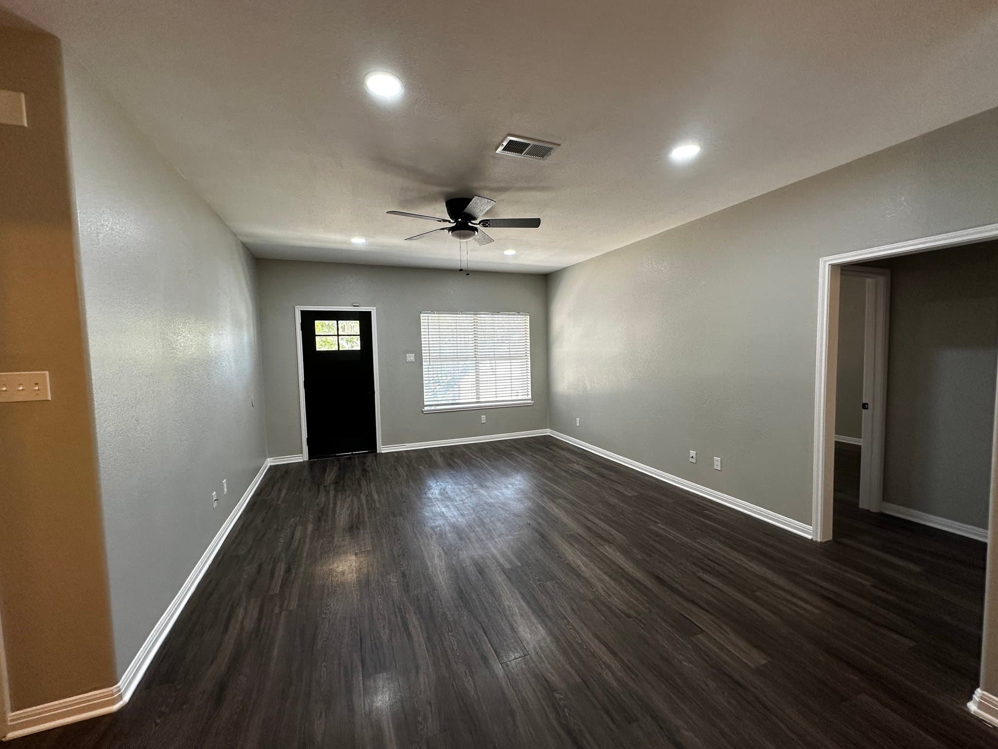 Waco Townhome: 1613 A Bagby Ave