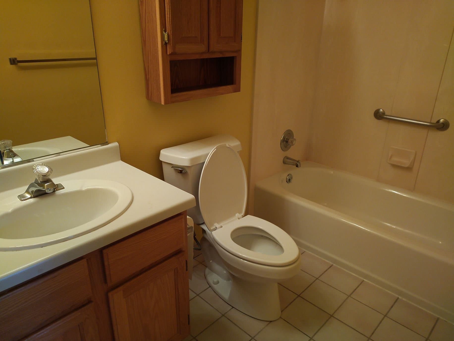 Logan Apartment: 164 Pioneer Avenue