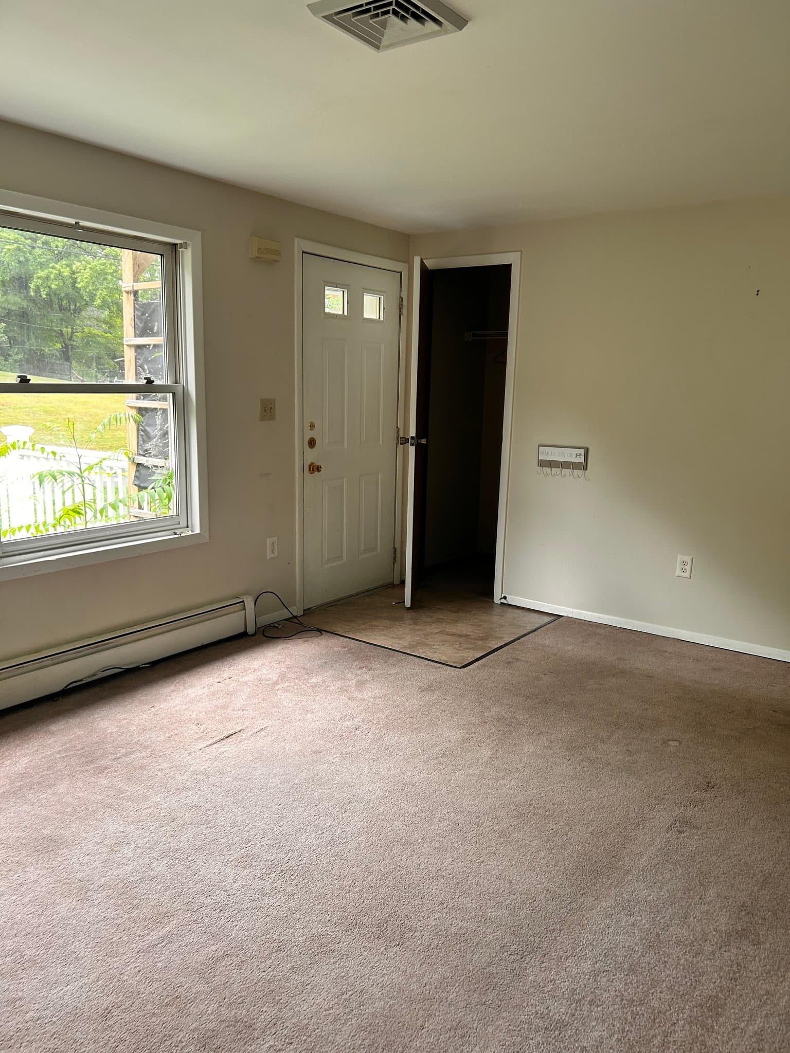 South Fallsburg House: 47 Lakeland Dr
