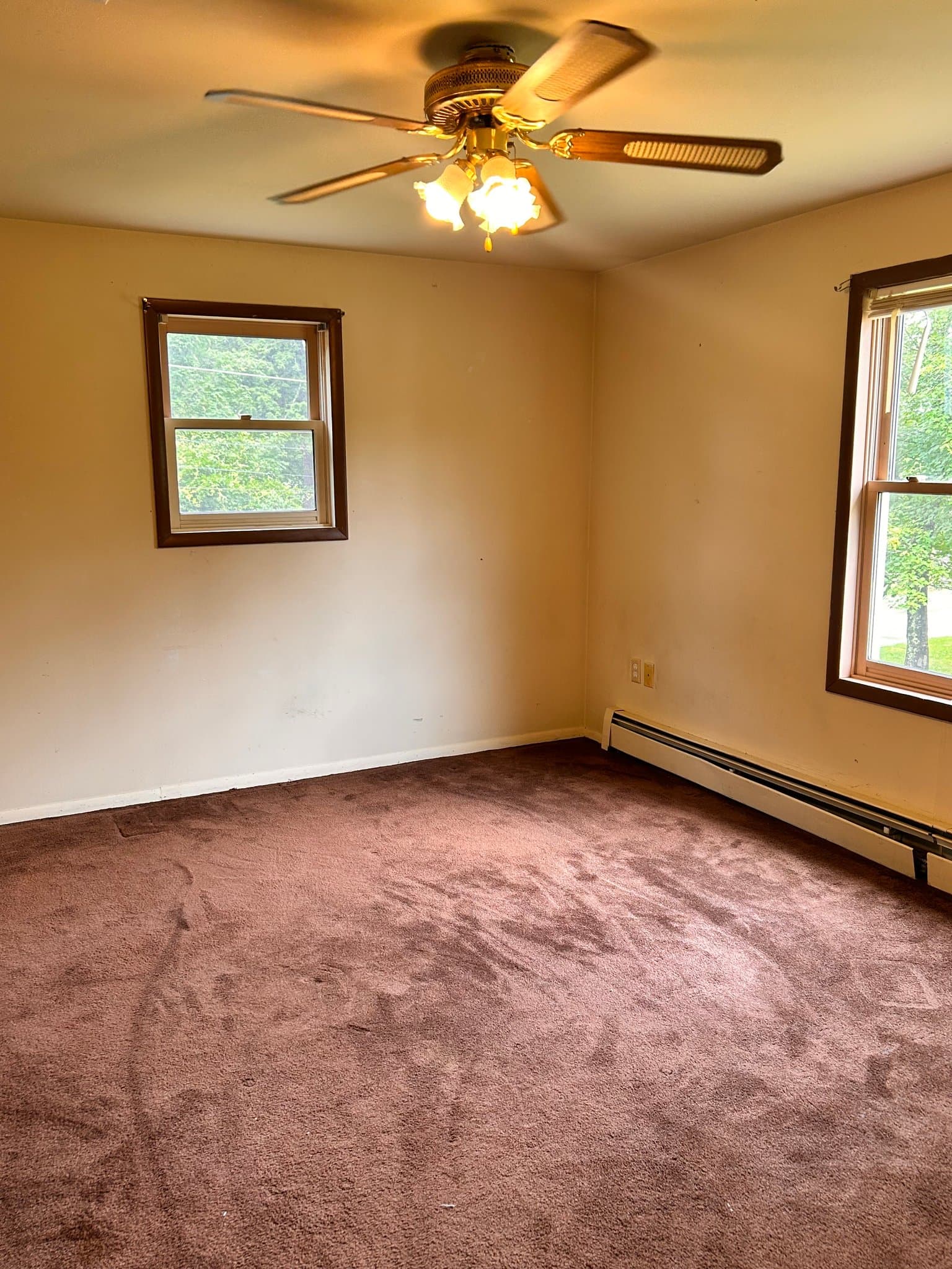South Fallsburg House: 47 Lakeland Dr