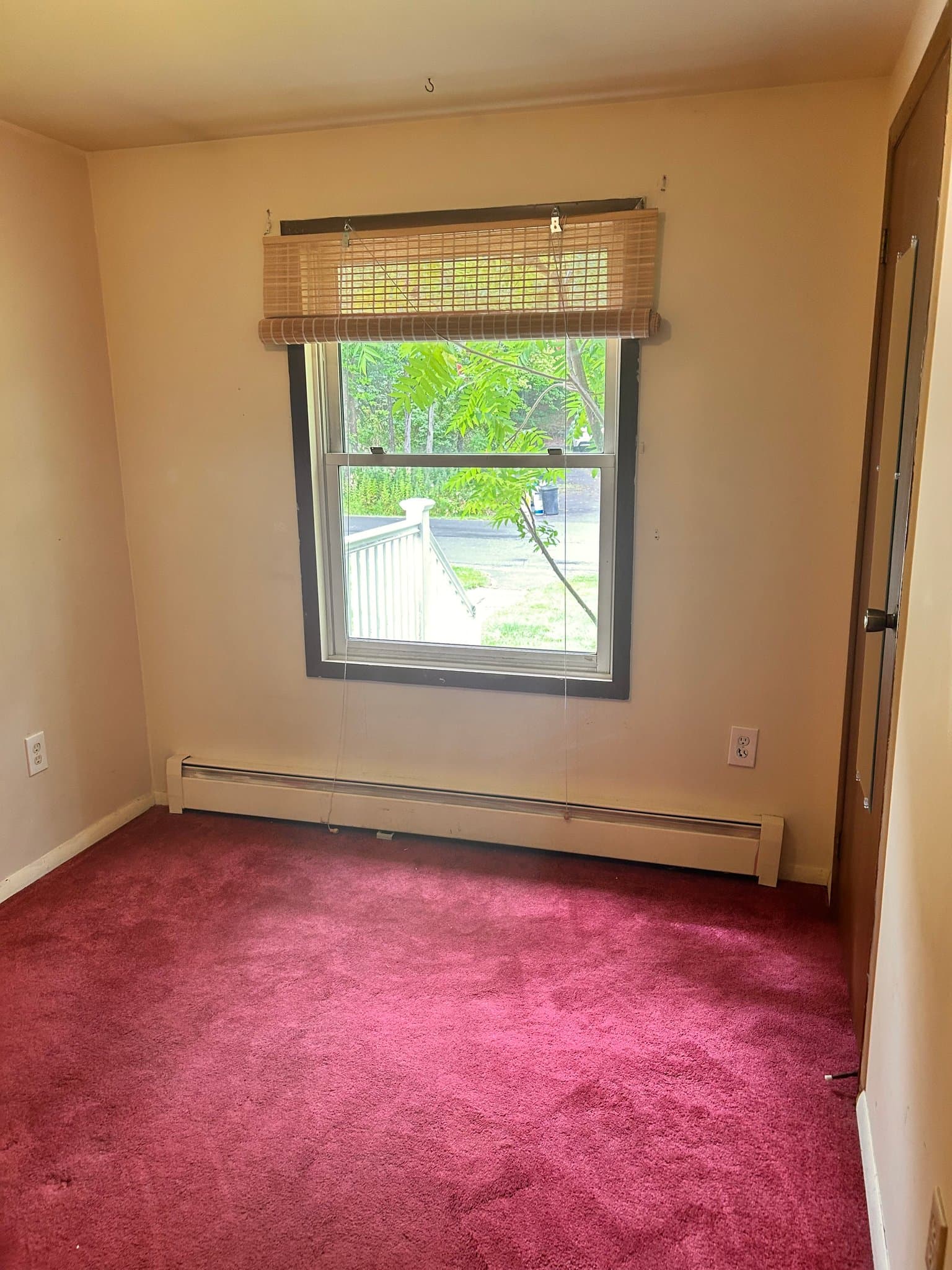 South Fallsburg House: 47 Lakeland Dr