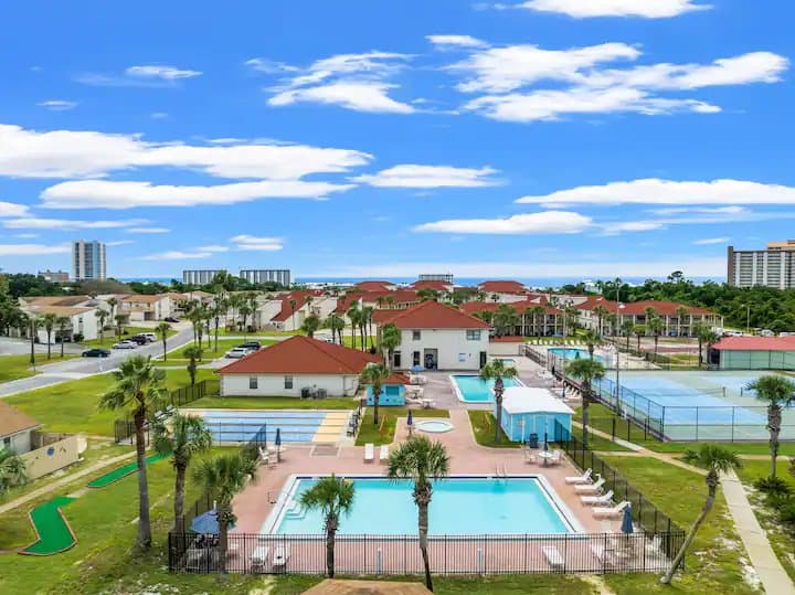 Panama City Beach Condo: 17462 Front Beach Rd