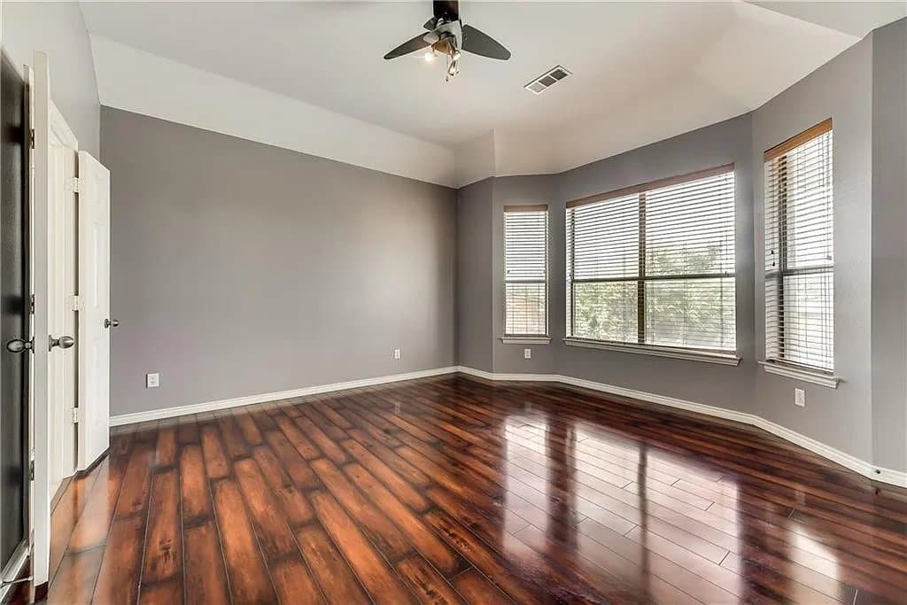 Fort Worth House: 12501 Lizzie Place