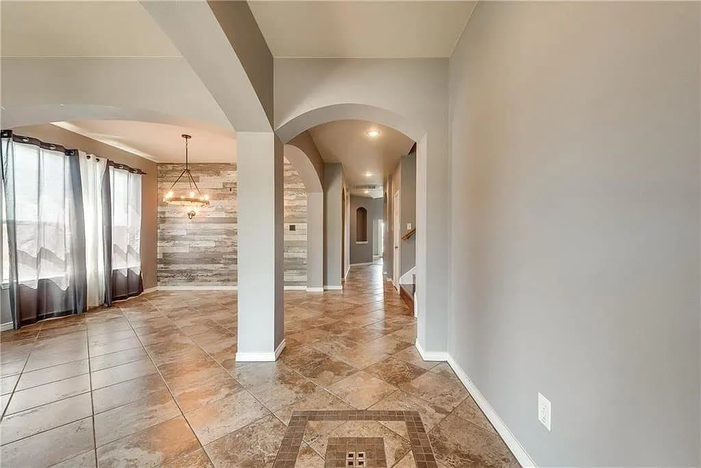 Fort Worth House: 12501 Lizzie Place