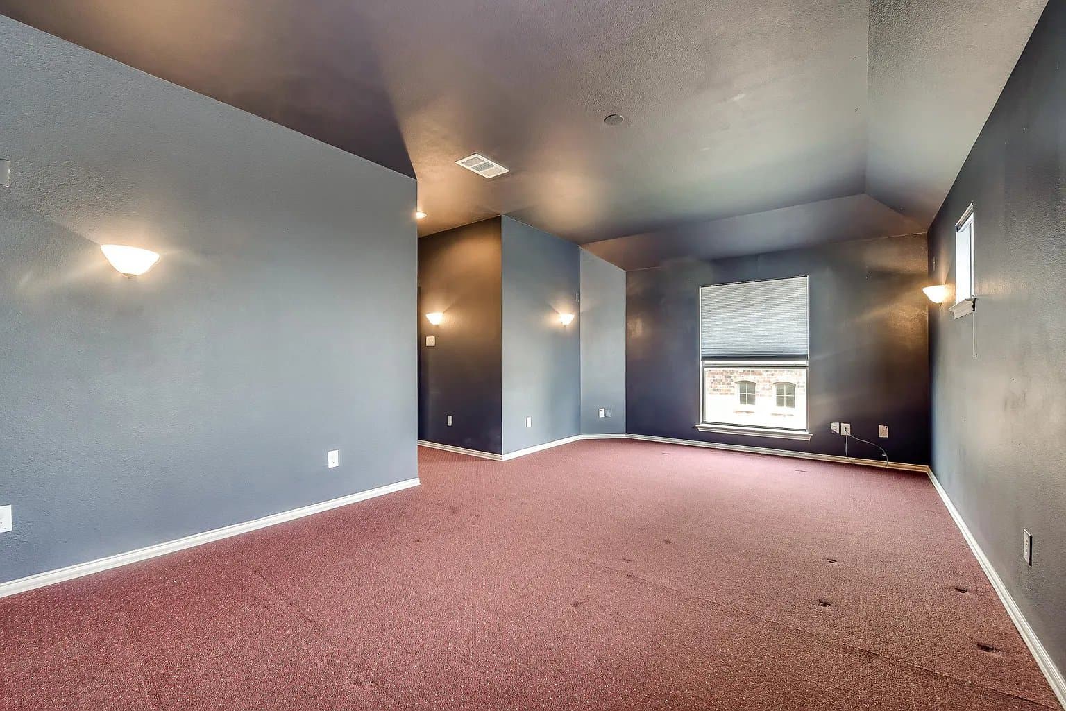 Fort Worth House: 12501 Lizzie Place