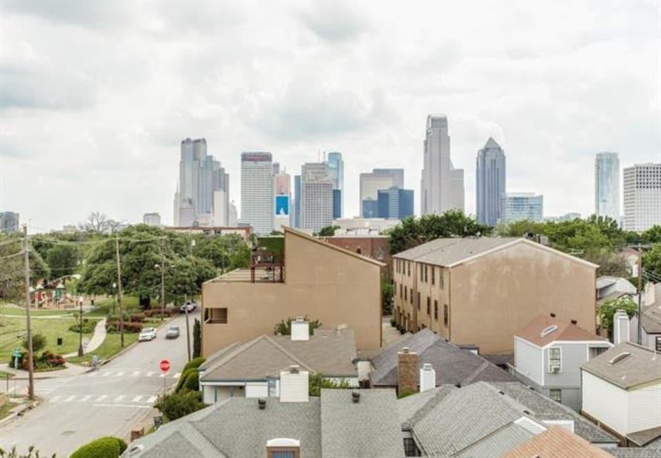 Dallas Townhome: 1406 Pecos St