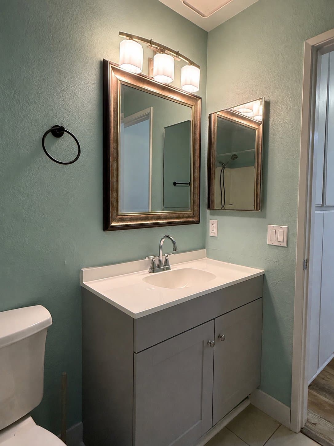 Palmdale House: 37626 12th St E