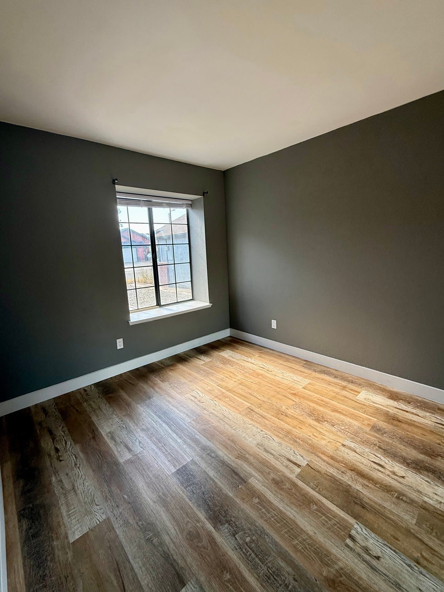 Palmdale House: 37626 12th St E