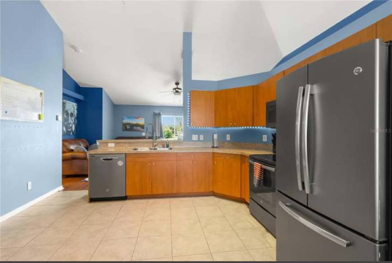 Palmetto House: 10607 Bud Rhoden Rd