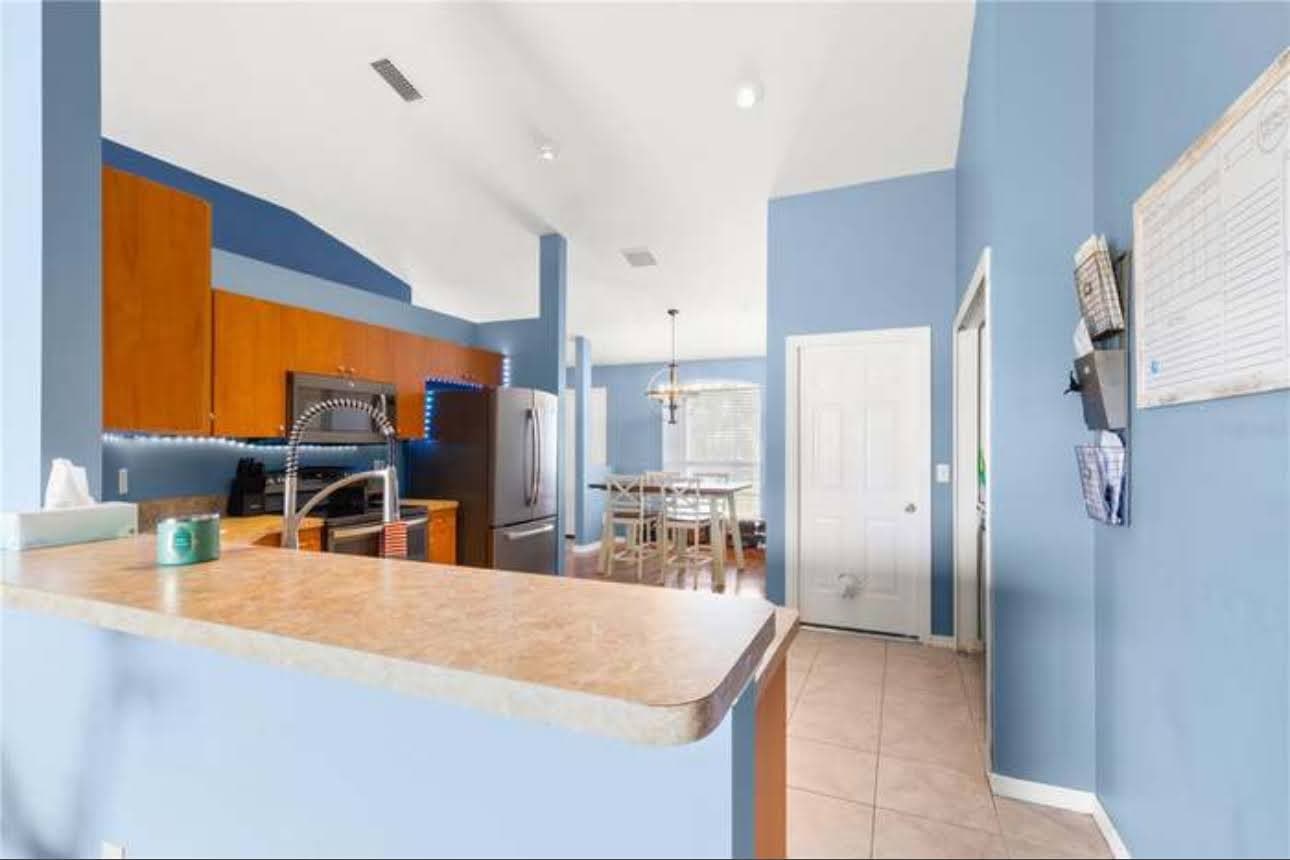 Palmetto House: 10607 Bud Rhoden Rd
