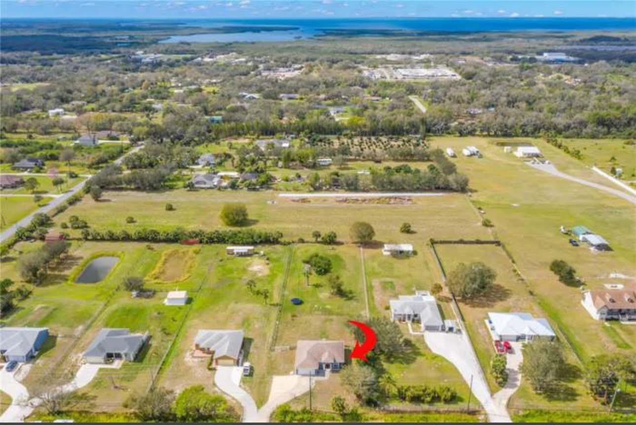 Palmetto House: 10607 Bud Rhoden Rd