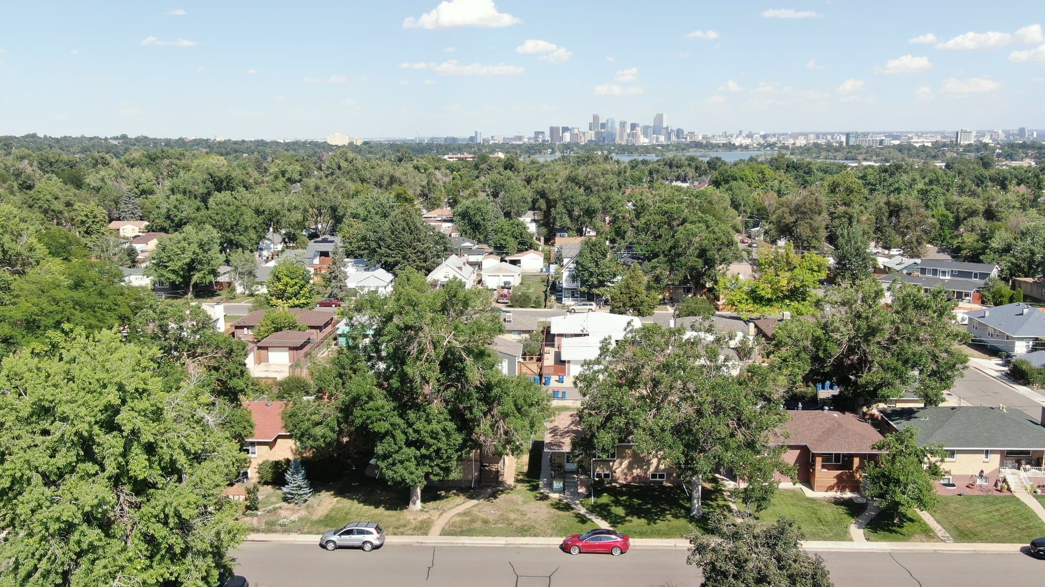 Edgewater House: 2230 Marshall St
