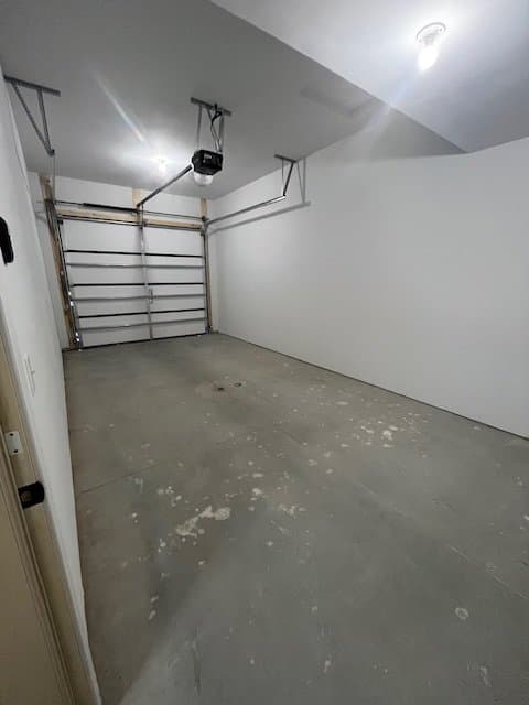 New Ulm Apartment: 2229 N Highland Ave