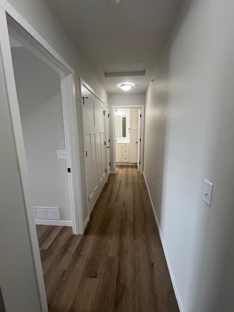 New Ulm Apartment: 2229 N Highland Ave