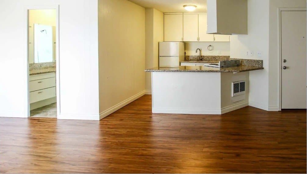 Huntington Beach Apartment: 4901 Heil Ave