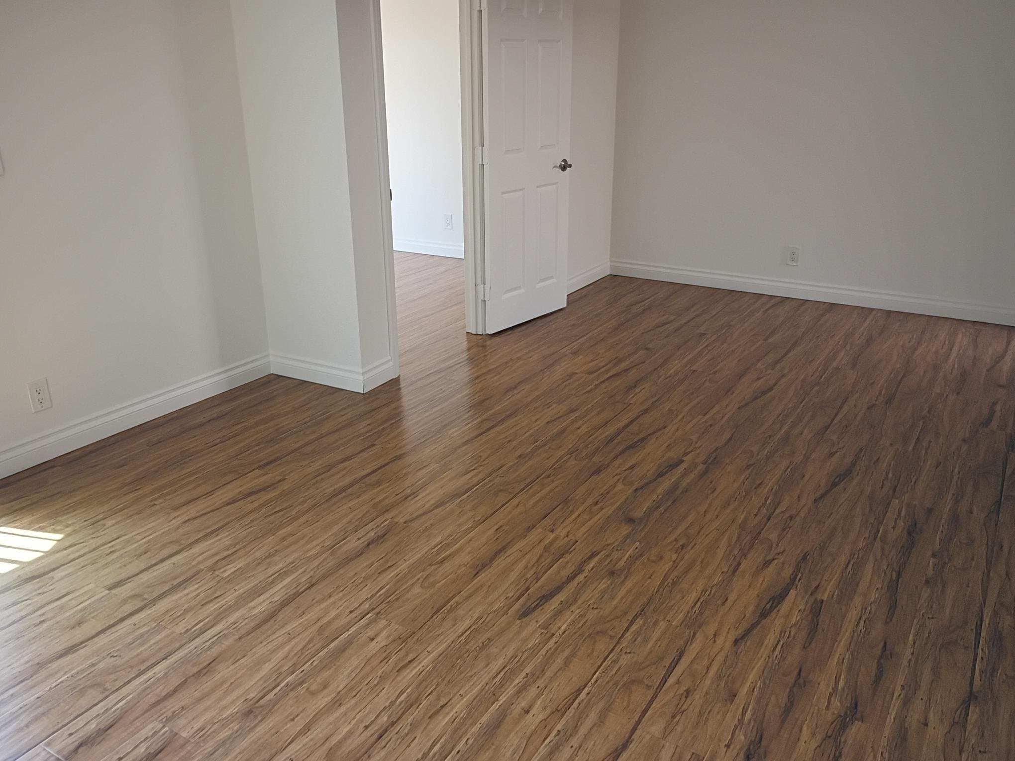 Huntington Beach Apartment: 4901 Heil Ave