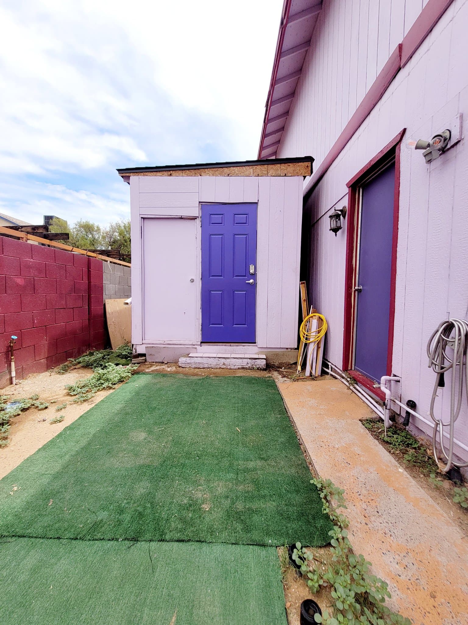 Phoenix House: 4202 E DARREL RD